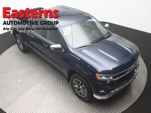 Used 2023 Chevrolet Silverado 1500 LT image 3