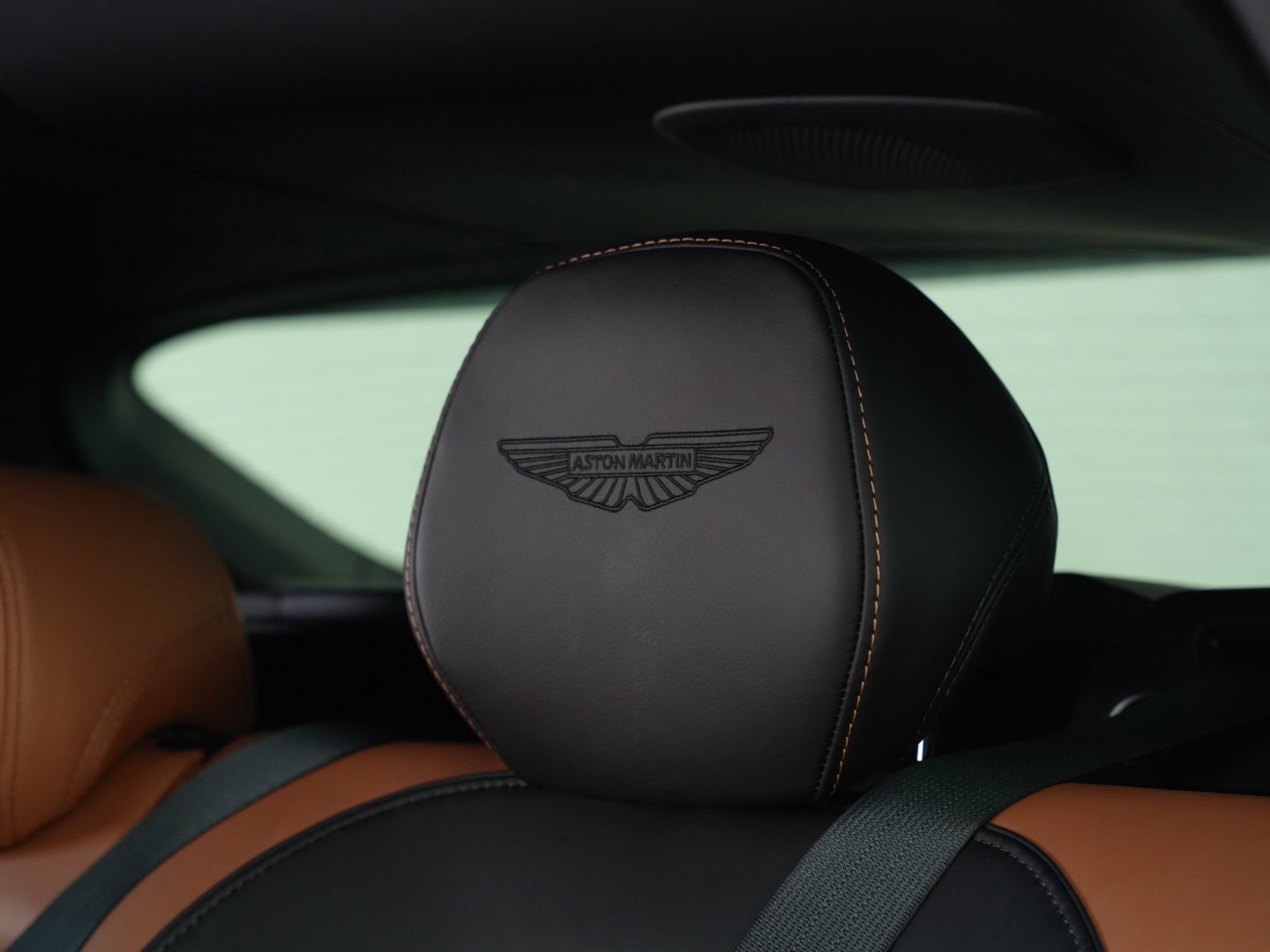 Used 2025 Aston Martin DBX 707 AWD/4WD image 24