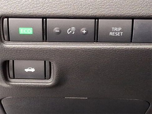 Used 2024 Nissan Sentra S image 21