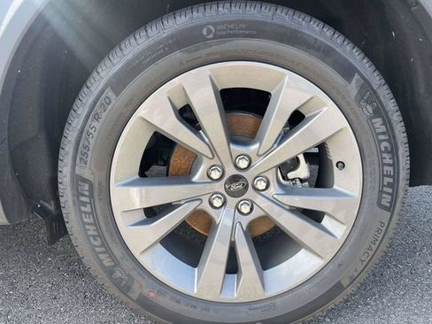 New 2026 Ford Explorer Active w/ Active Comfort Package AWD/4WD image 6
