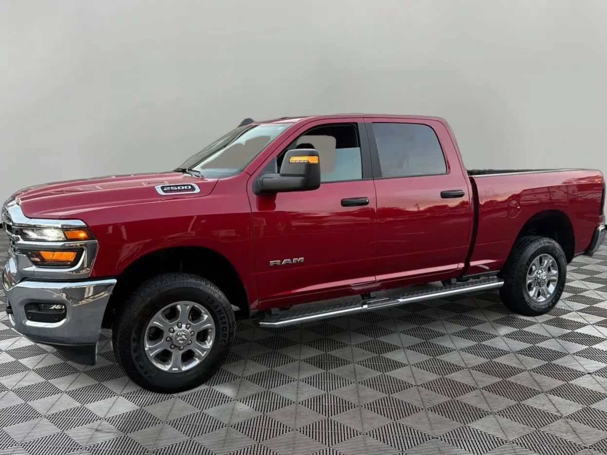 Used 2026 RAM 2500 Big Horn AWD/4WD image 2