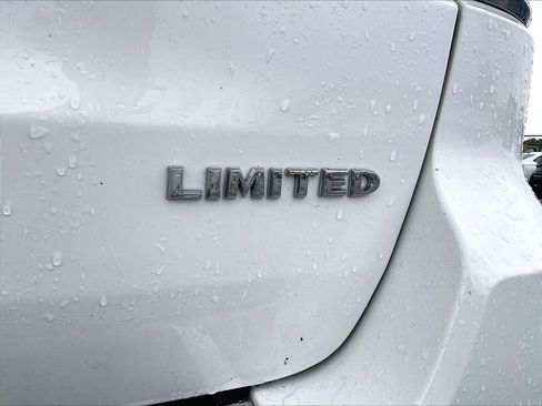 Used 2018 Jeep Grand Cherokee Limited w/ Luxury Group II AWD/4WD image 28