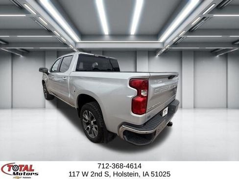 Used 2021 Chevrolet Silverado 1500 LT w/ Z71 Off-Road Package AWD/4WD image 5