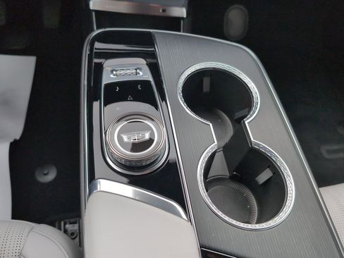 New 2026 Cadillac Lyriq Premium Luxury image 19