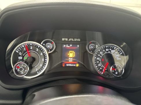 Used 2024 RAM 2500 Big Horn w/ Towing Technology Group AWD/4WD image 11