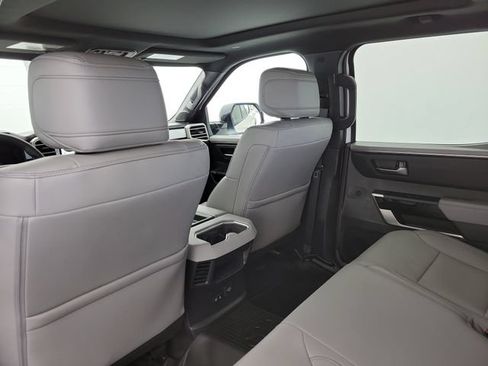 Used 2026 Toyota Tundra Limited AWD/4WD image 12