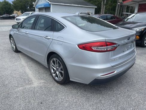 Used 2019 Ford Fusion SEL FWD image 4