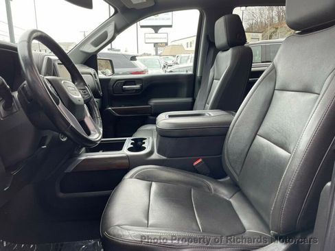 Used 2019 GMC Sierra 1500 SLT w/ SLT Convenience Package AWD/4WD image 10