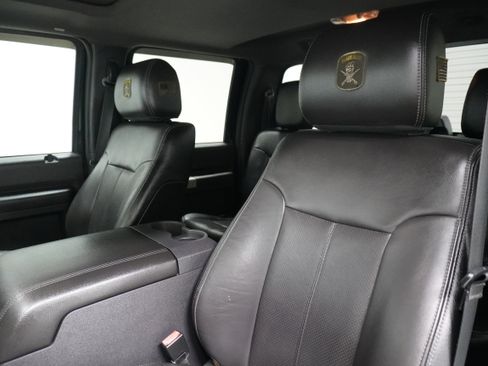 Used 2015 Ford F250 Lariat w/ Lariat Ultimate Package image 8