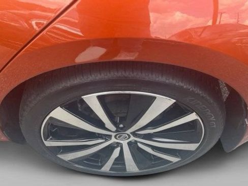 Used 2021 Nissan Altima 2.5 SR w/ SR Premium Package FWD image 4