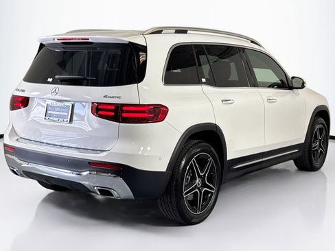 New 2026 Mercedes-Benz GLB 250 4MATIC image 5