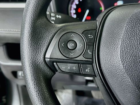 Certified 2025 Toyota RAV4 LE FWD image 16