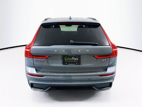 Used 2023 Volvo XC60 B5 Ultimate w/ Protection Package Premier image 7