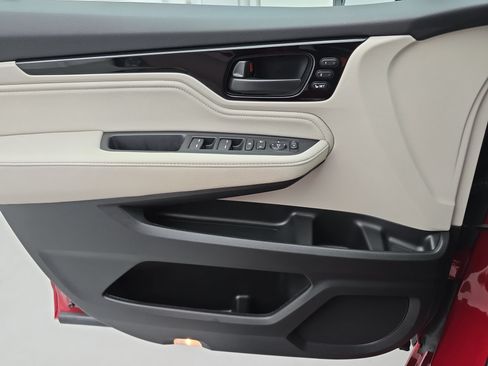 Used 2025 Honda Odyssey Touring image 28