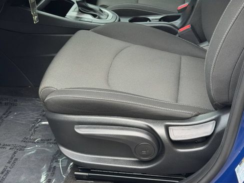 Used 2023 Kia Forte LXS w/ LXS Technology Package FWD image 18