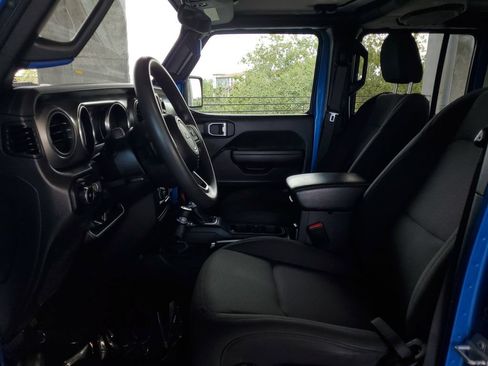 Used 2022 Jeep Wrangler Unlimited Sport AWD/4WD image 18