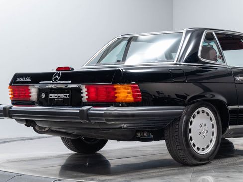 Used 1989 Mercedes-Benz 560 SL image 15