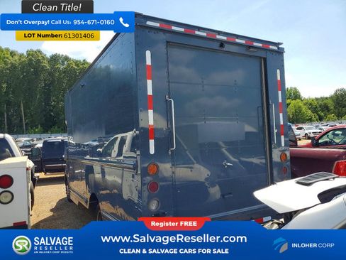 Used 2022 Ford Transit 350 DRW RWD image 3