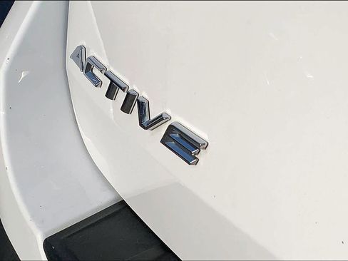 Certified 2025 Ford Explorer Active image 10