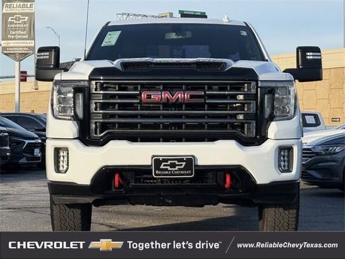 Used 2022 GMC Sierra 2500 AT4 image 3