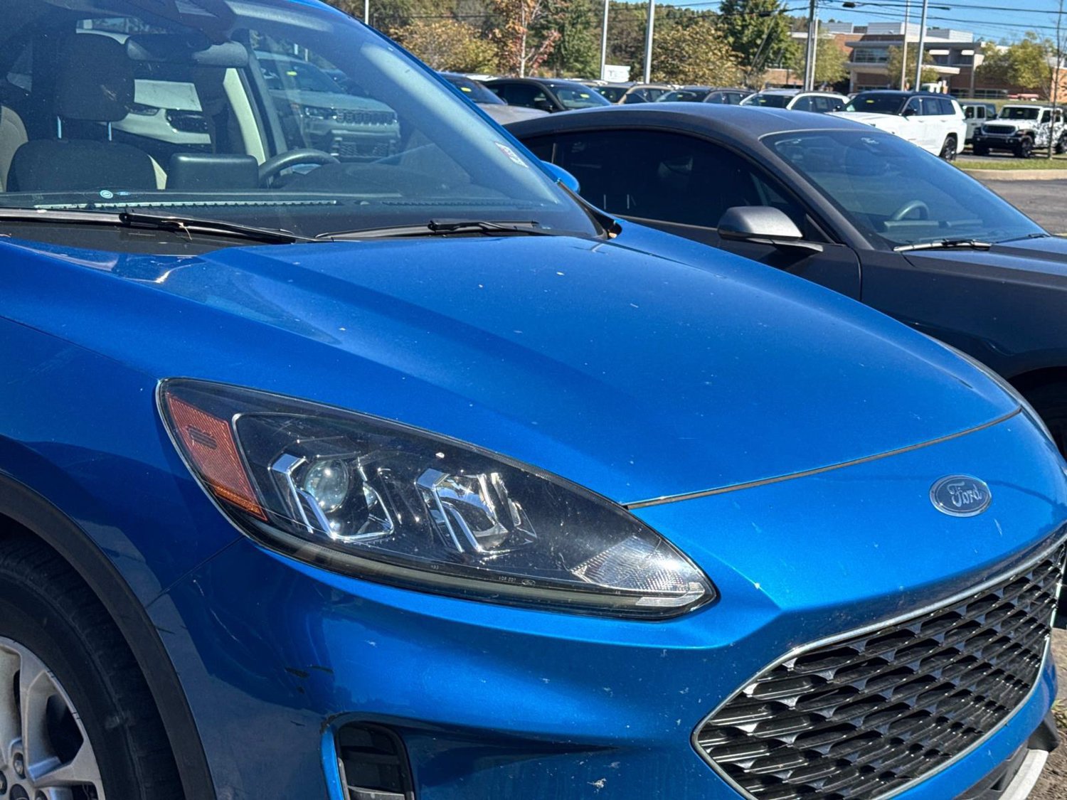 Used 2020 Ford Escape SE FWD image 3