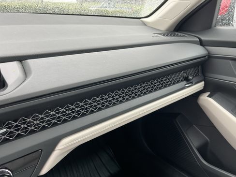 Used 2023 Honda Accord LX image 21