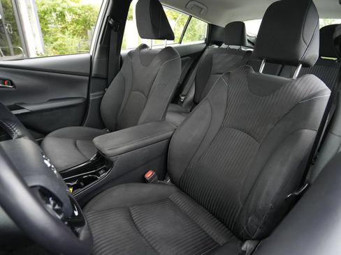 Used 2021 Toyota Prius Prime LE w/ Carpet Mat Package (TMS) FWD image 19