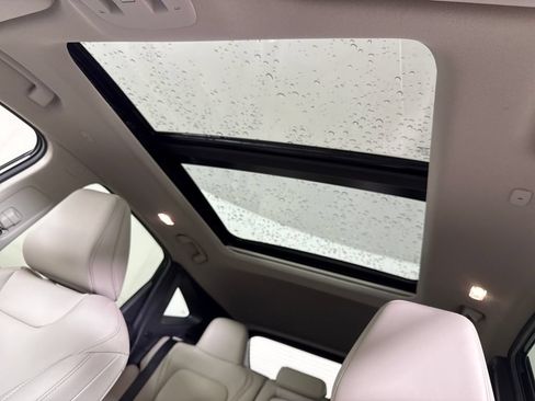 Used 2025 Nissan Murano SL AWD/4WD image 23