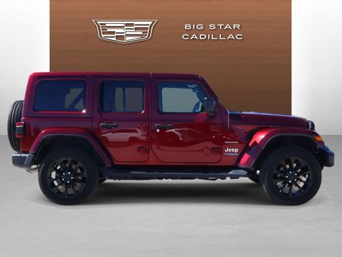 Used 2022 Jeep Wrangler Unlimited Sahara w/ Cold Weather Group image 6