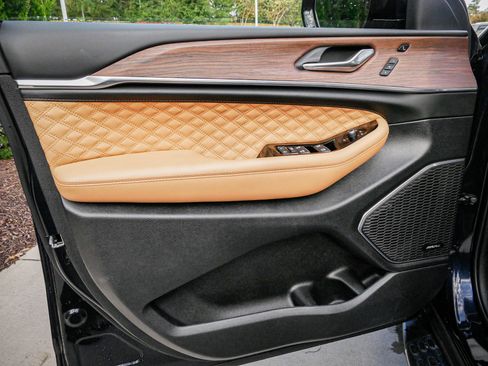 Used 2024 Jeep Grand Cherokee L Summit w/ Advanced Protech Group IV image 14