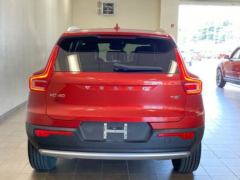 Used 2020 Volvo XC40 T5 Momentum AWD/4WD image 6
