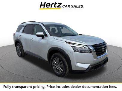 Used 2025 Nissan Pathfinder SV
