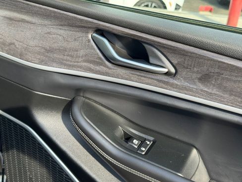 Used 2021 Jeep Grand Cherokee L Limited AWD/4WD image 41