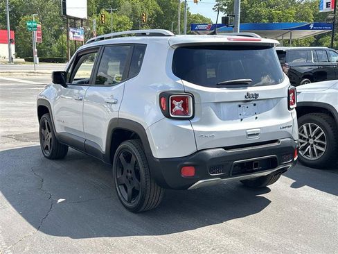 Used 2018 Jeep Renegade Limited w/ UConnect 8.4 Nav Group AWD/4WD image 3