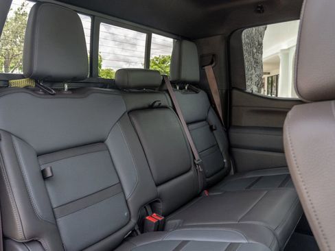 Used 2021 GMC Sierra 1500 Denali w/ Denali Premium Package image 24