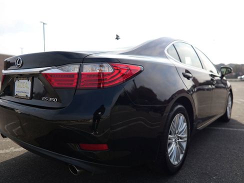Used 2014 Lexus ES 350 w/ Luxury Package image 10