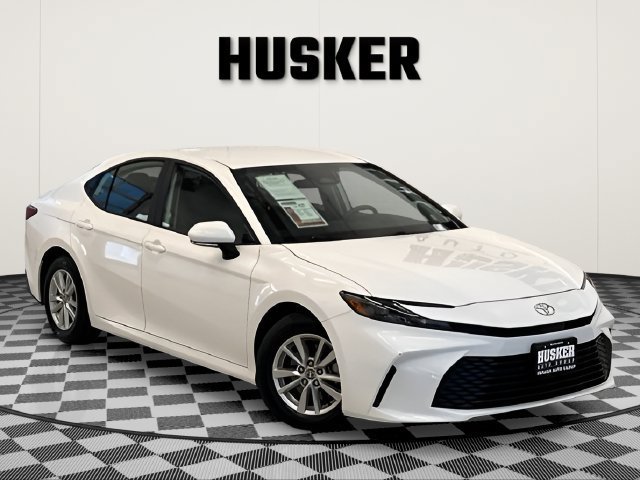 Used 2025 Toyota Camry LE FWD image 1