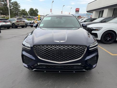 Used 2025 Genesis GV70 3.5T Sport AWD/4WD image 8