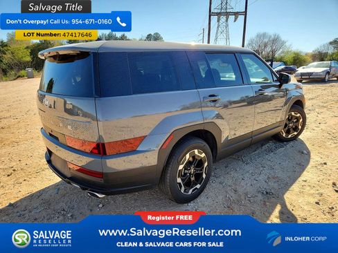 Used 2025 Hyundai Santa Fe SE FWD image 4