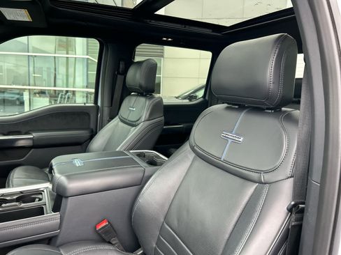 Certified 2025 Ford F350 Platinum image 29