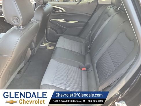 Certified 2025 Chevrolet Trax LT FWD image 21