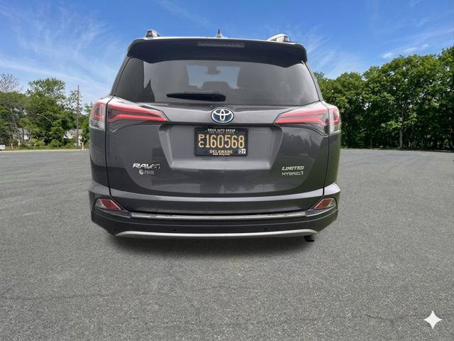 Used 2018 Toyota RAV4 Limited w/ Advanced Technology Package AWD/4WD image 5