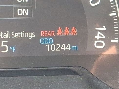 Used 2025 Toyota RAV4 XLE image 20