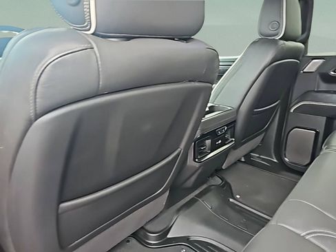 Used 2024 GMC Sierra 1500 AT4X AWD/4WD image 37