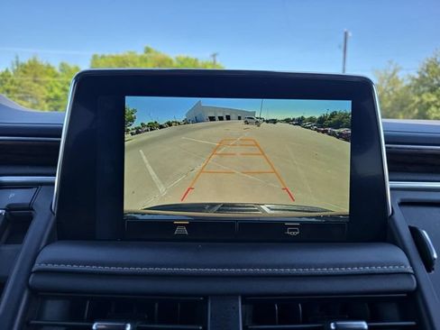 Used 2024 Chevrolet Tahoe Premier RWD image 9