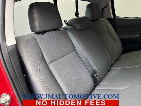 Used 2017 Toyota Tacoma SR5 image 18