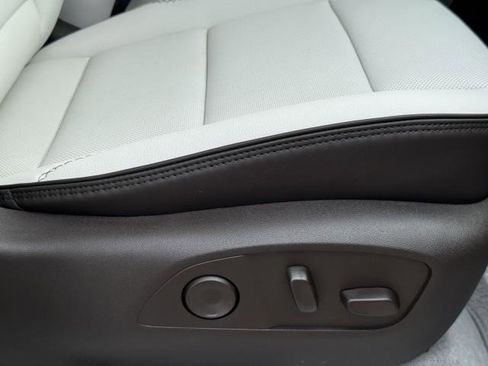 New 2026 GMC Acadia Denali w/ Super Cruise Package image 34