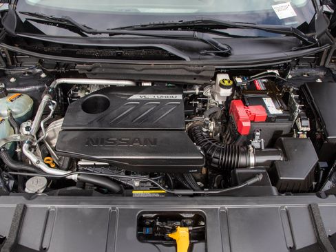 Used 2022 Nissan Rogue SV AWD/4WD image 31