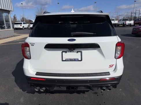 Used 2020 Ford Explorer ST w/ Premium Technology Package image 16