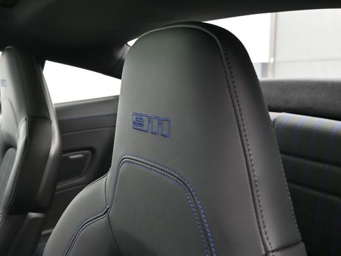 Used 2025 Porsche 911 Carrera T image 18